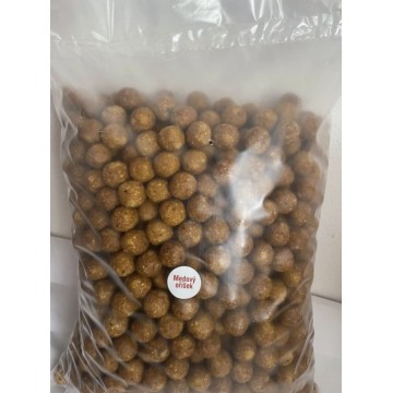 Krmné boilies Tuning-Baits Medový oříšek / 20...